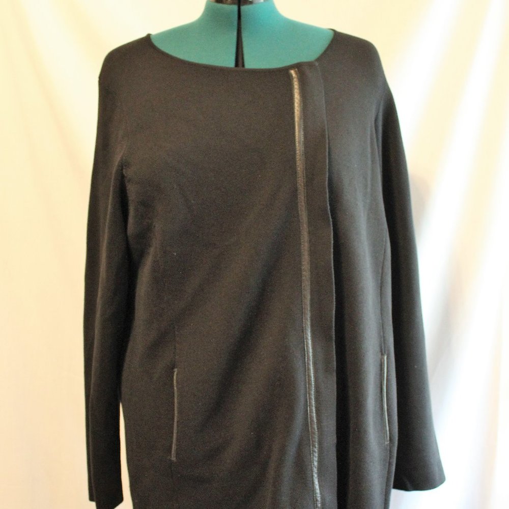 Round neck Side zip jacket